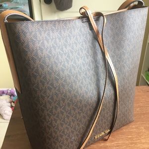 SOLD Michael Kors Hobo bag